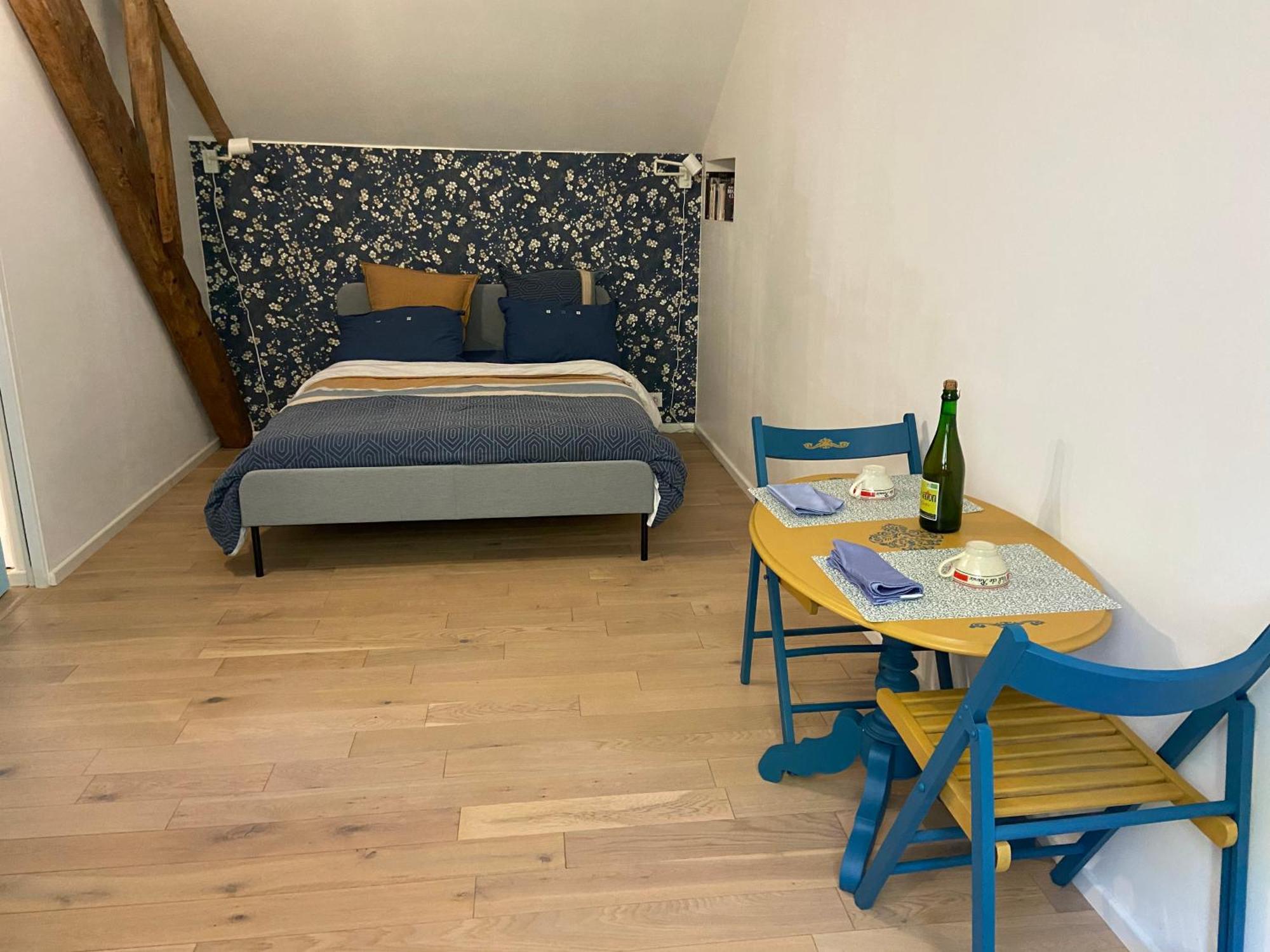 Chambre Double Avec Salle De Bains Privee Quintin Exterior foto